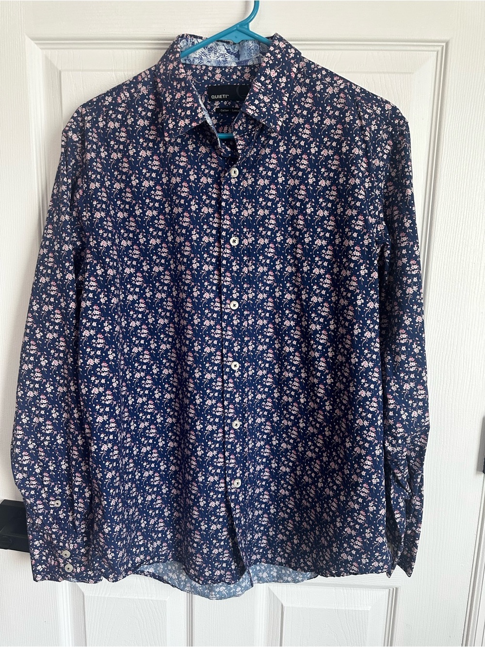 Quieti Men's Dress Shirt Size M blue base pink floral Long Sleeve Cotton Blend